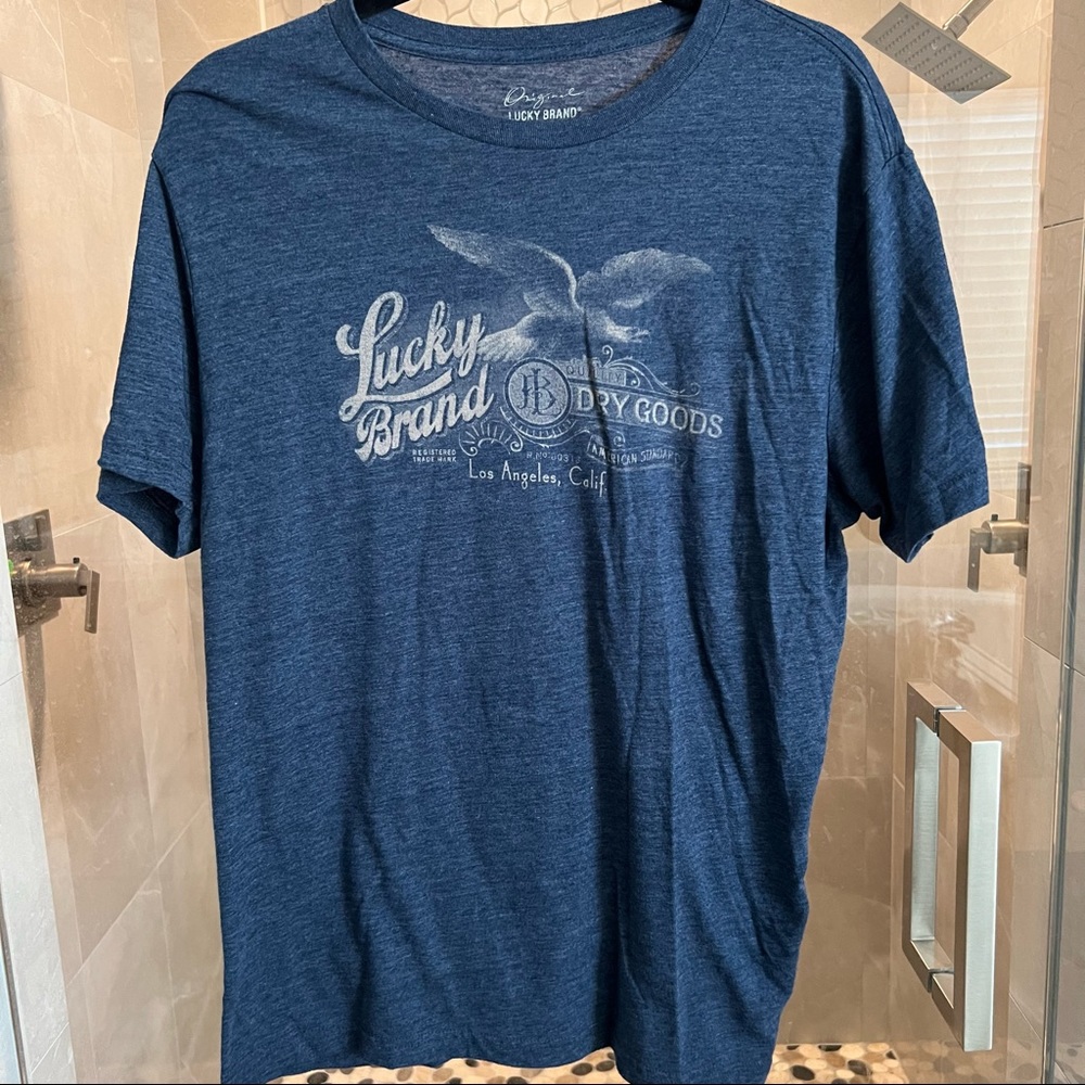Like new. Men’s Lucky Graphic T-Shirt. Large. Soft!